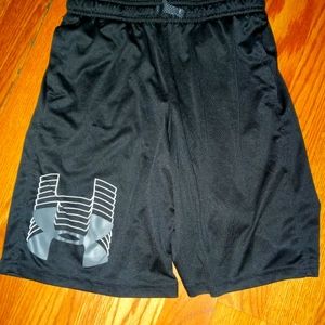 Underarmor shorts